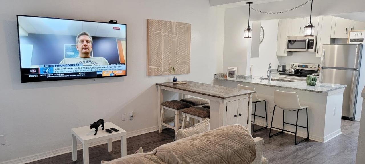 Discover Luxury Condo Steps Away From Celebration Pointe And I-75! เกนส์วิลล์ ภายนอก รูปภาพ