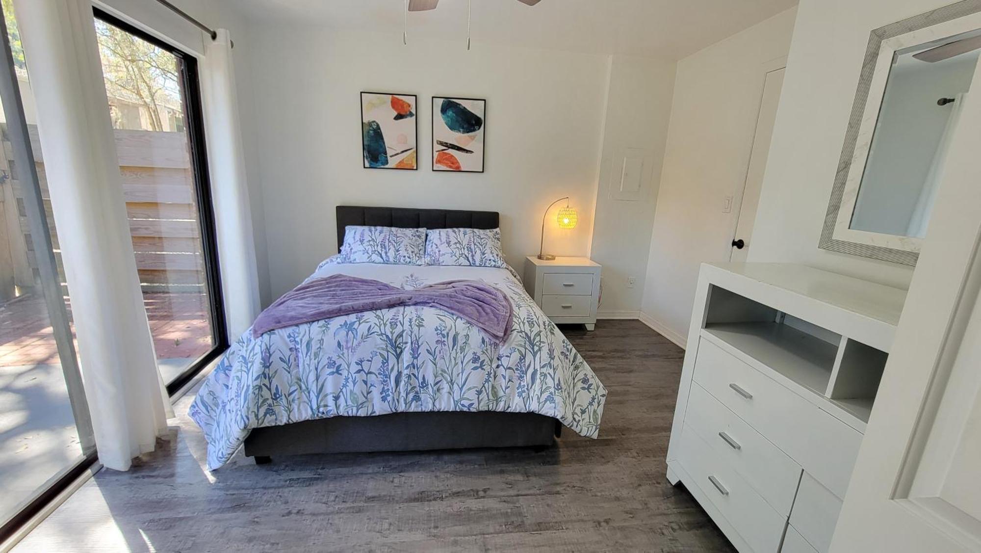 Discover Luxury Condo Steps Away From Celebration Pointe And I-75! เกนส์วิลล์ ภายนอก รูปภาพ